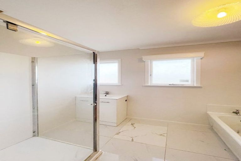 Photo of property in 99 Beaumonts Way, Manurewa, Auckland, 2102