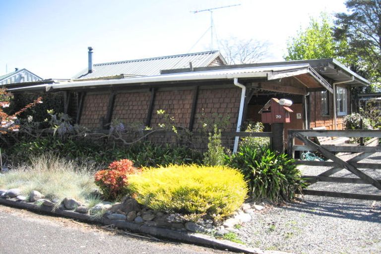 Photo of property in 70 Te Herekiekie Street, Turangi, 3334