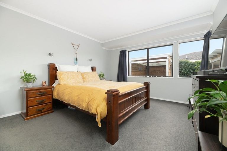 Photo of property in 24 Balmacewen Place, Mount Maunganui, 3116