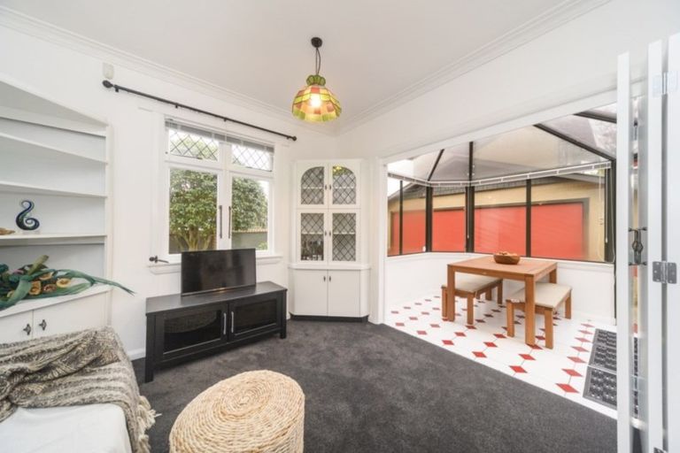 Photo of property in 302 Park Road, Hokowhitu, Palmerston North, 4410