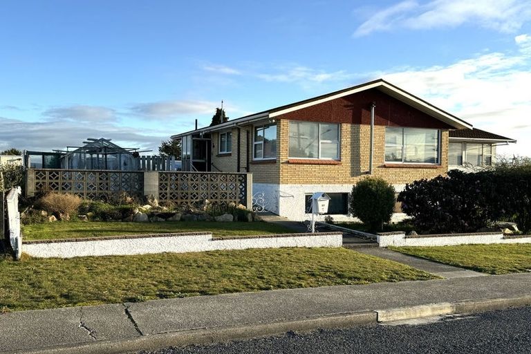 Photo of property in 37 Gormack Street, Balclutha, 9230