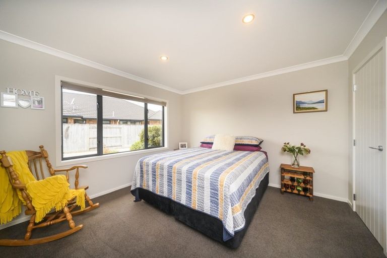 Photo of property in 48 Rosalie Terrace, Kelvin Grove, Palmerston North, 4414
