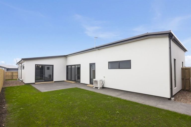 Photo of property in 21a Kingsbridge West, Burwood, Christchurch, 8083