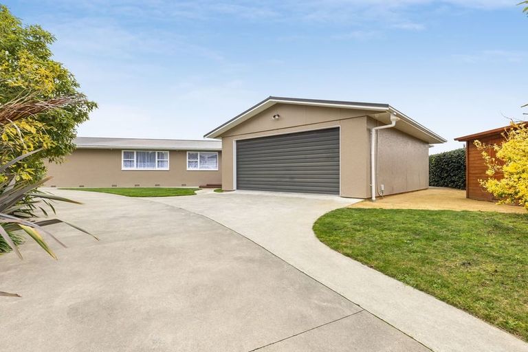 Photo of property in 9 Patea Place, Terrace End, Palmerston North, 4410