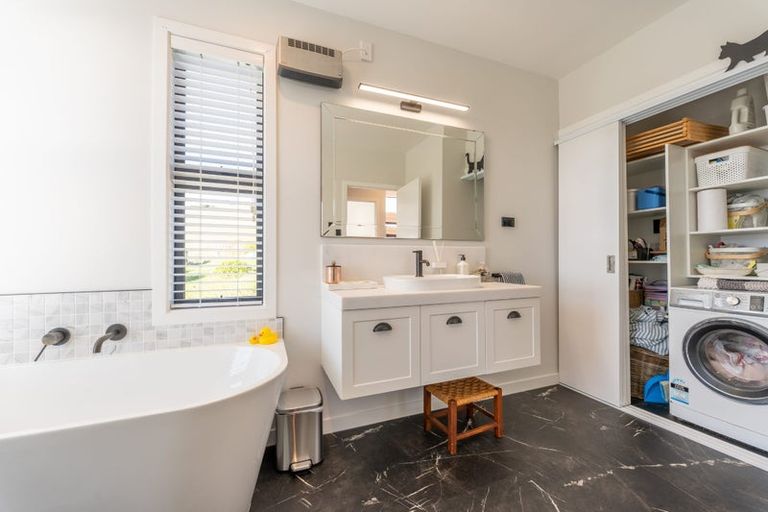 Photo of property in 32a Tenby Street, Moeraki, Palmerston, 9482