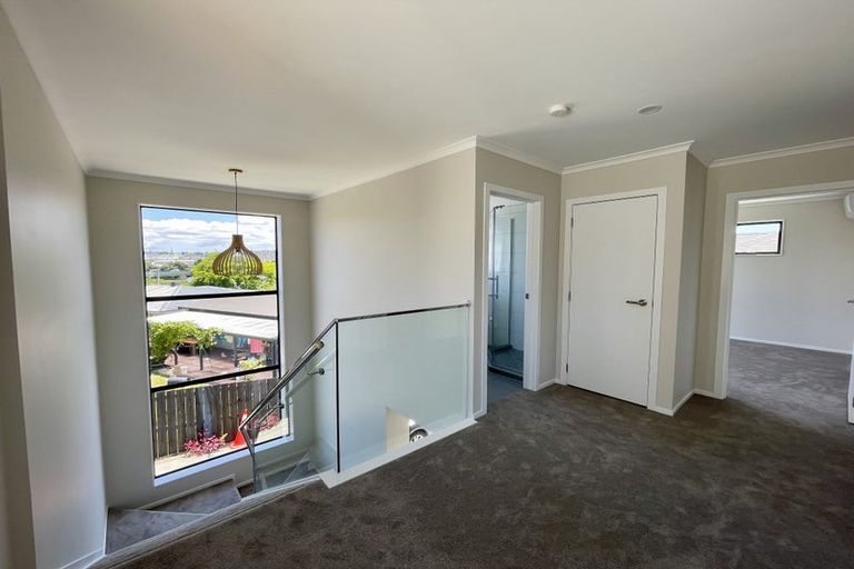 Photo of property in 42b Bond Crescent, Forrest Hill, Auckland, 0620