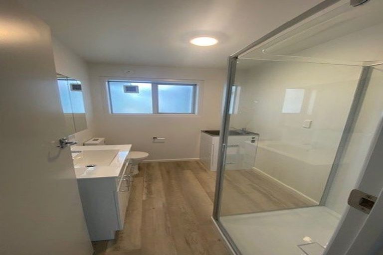 Photo of property in 1/48 Straven Road, Riccarton, Christchurch, 8011