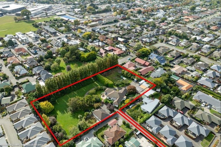 Photo of property in 30 Sawyers Arms Road, Northcote, Christchurch, 8052