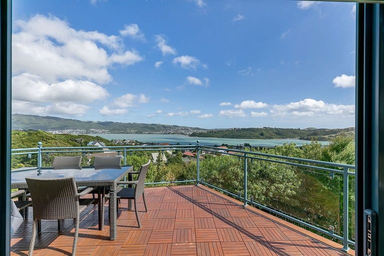 Photo of property in 7 Cromarty Place, Papakowhai, Porirua, 5024