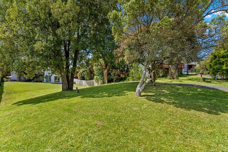 Photo of property in 20 Halberg Street, Glenfield, Auckland, 0629
