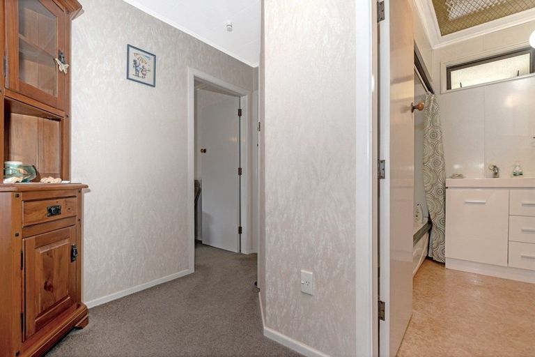 Photo of property in 28 Chalmers Road, Te Hapara, Gisborne, 4010