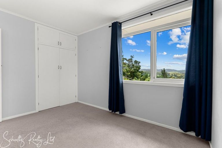 Photo of property in 43 Gorge Road, Maungaturoto, 0520