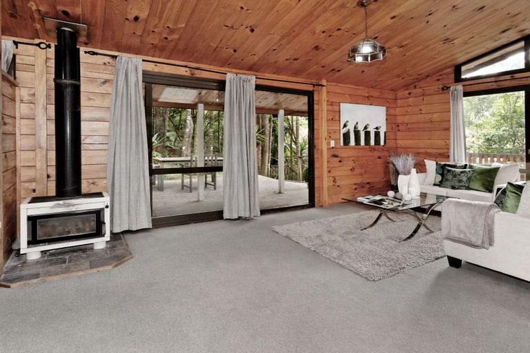 Photo of property in 61 Wirihana Road, Titirangi, Auckland, 0604