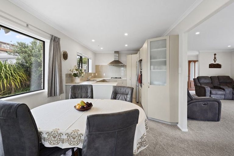 Photo of property in 2/4 Edward Avenue, Otara, Orewa, 2023