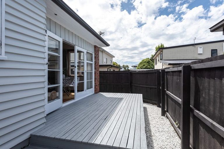 Photo of property in 6 Tika Street, Riccarton, Christchurch, 8041