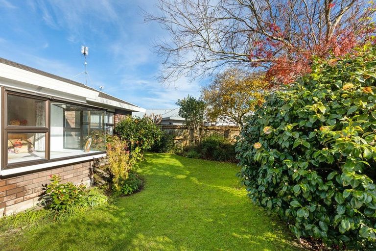 Photo of property in 16a Clare Street, Cambridge, 3434