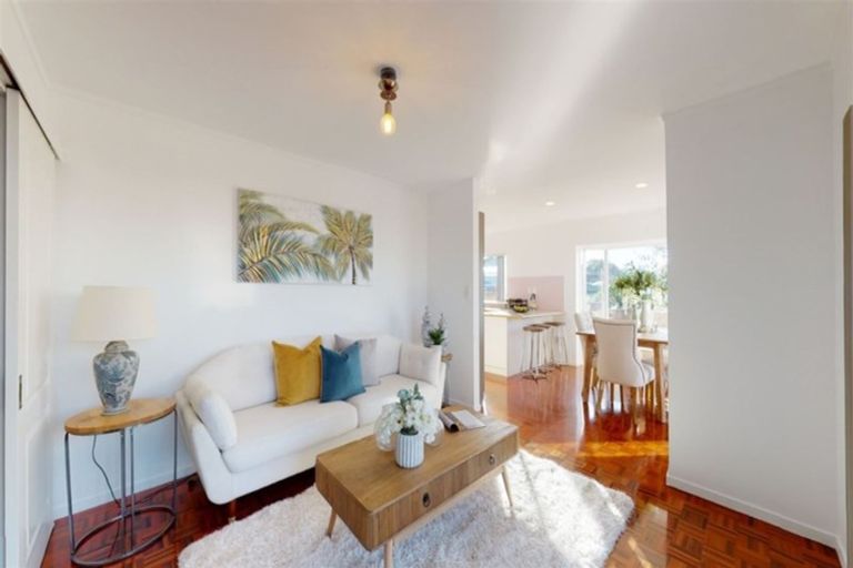 Photo of property in 78 Lagoon Way, West Harbour, Auckland, 0618