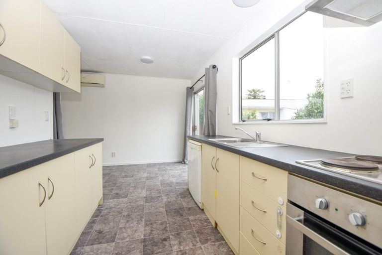 Photo of property in 14 Baillie Crescent, Carterton, 5713