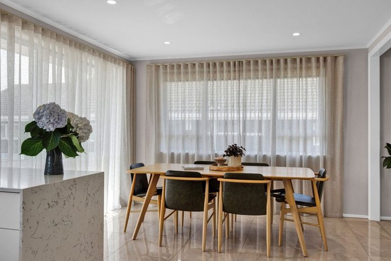 Photo of property in 93 Waihi Road, Hawera, 4610