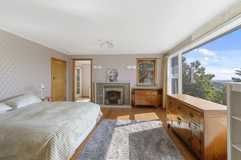 Photo of property in 105 Dyers Pass Road, Cashmere, Christchurch, 8022