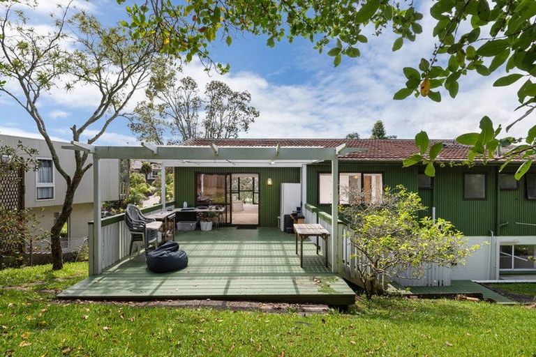 Photo of property in 25 Coromandel Crescent, Mairangi Bay, Auckland, 0630