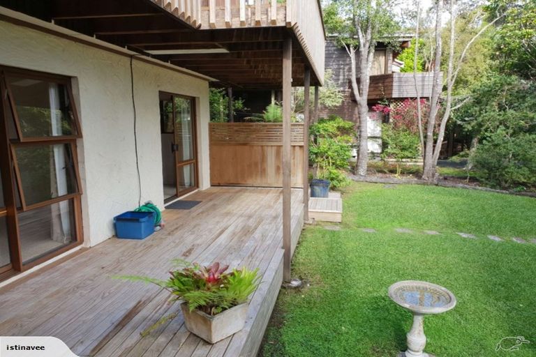 Photo of property in 17 Pluto Place, Beach Haven, Auckland, 0626