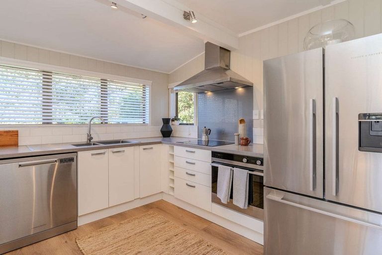 Photo of property in 74 Hone Heke Road, Kerikeri, 0230