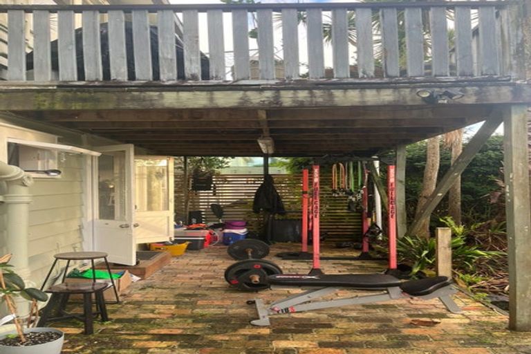 Photo of property in 2/59 Dryden Street, Grey Lynn, Auckland, 1021