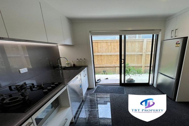 Photo of property in 20 Yulia Road, Flat Bush, Auckland, 2016