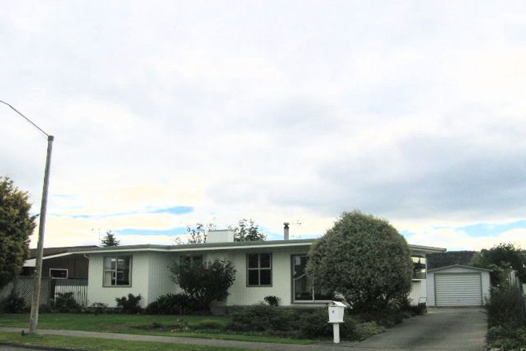 Photo of property in 6 Laurent Place, Greenmeadows, Napier, 4112