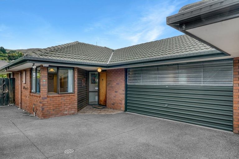 Photo of property in 2/47 Laing Crescent, Heathcote Valley, Christchurch, 8022