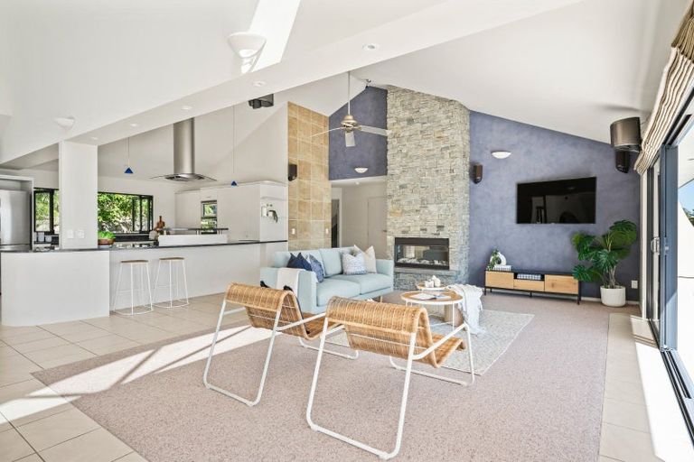 Photo of property in 42 Manganese Point Road, Tamaterau, Whangarei, 0174