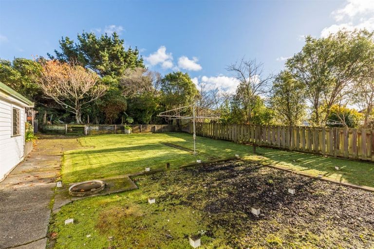 Photo of property in 17 Sharpe Crescent, Wainuiomata, Lower Hutt, 5014