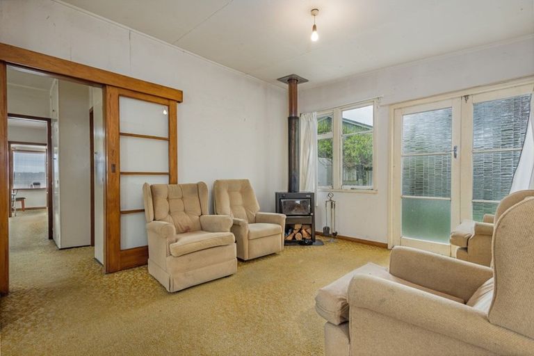 Photo of property in 7 Hartley Street, Foxton Beach, Foxton, 4815