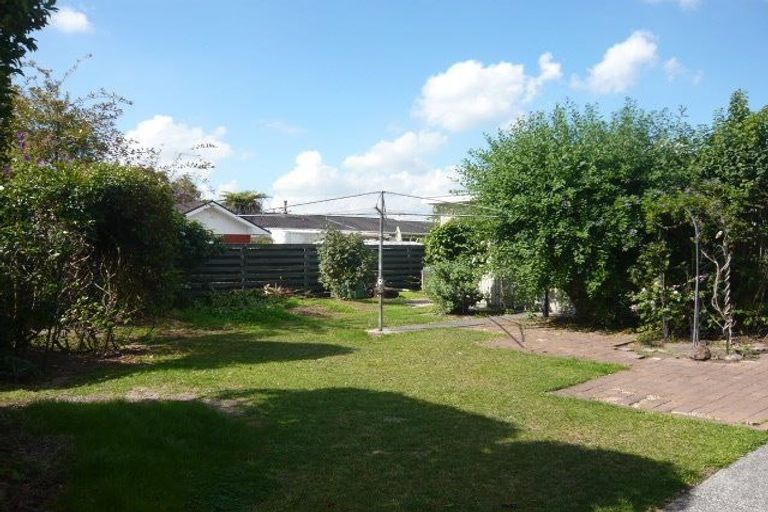 Photo of property in 150 Sandwich Road, St Andrews, Hamilton, 3200