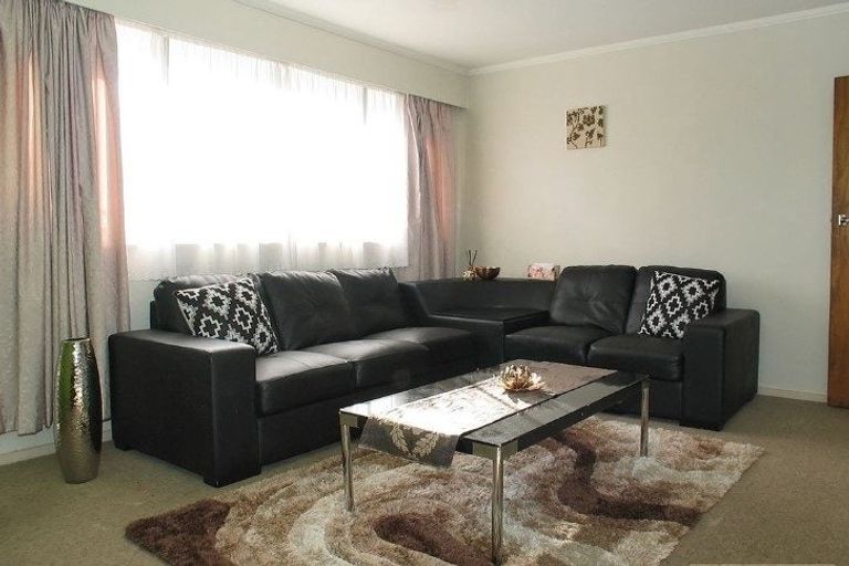 Photo of property in 3/10 Rawson Street, Tawa, Wellington, 5028