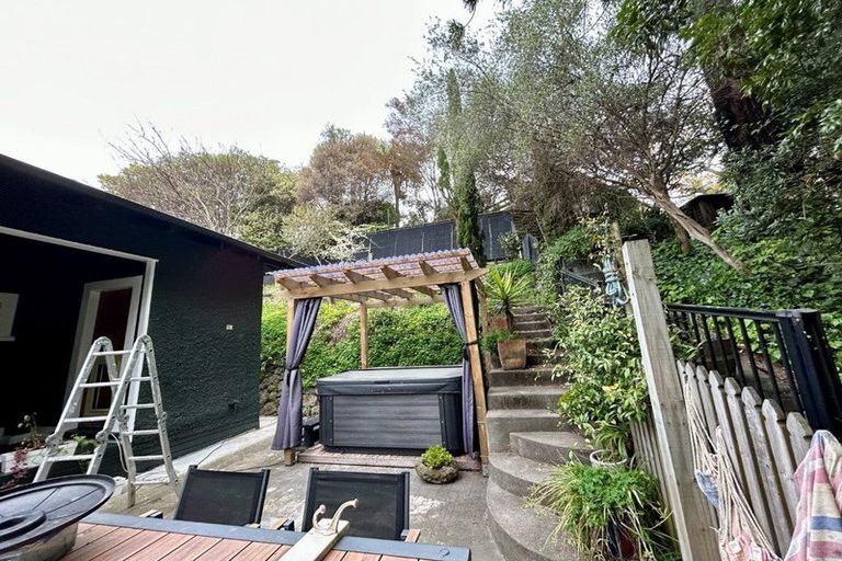 Photo of property in 7 France Road, Bluff Hill, Napier, 4110