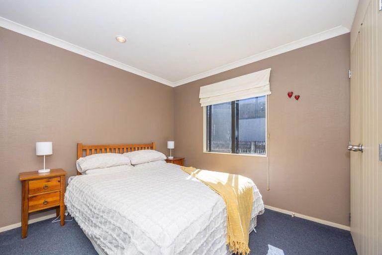 Photo of property in 37 Bramley Drive, Rototuna, Hamilton, 3210