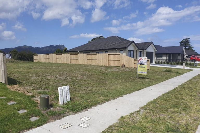Photo of property in 49 Kaurinui Crescent, One Tree Point, 0118