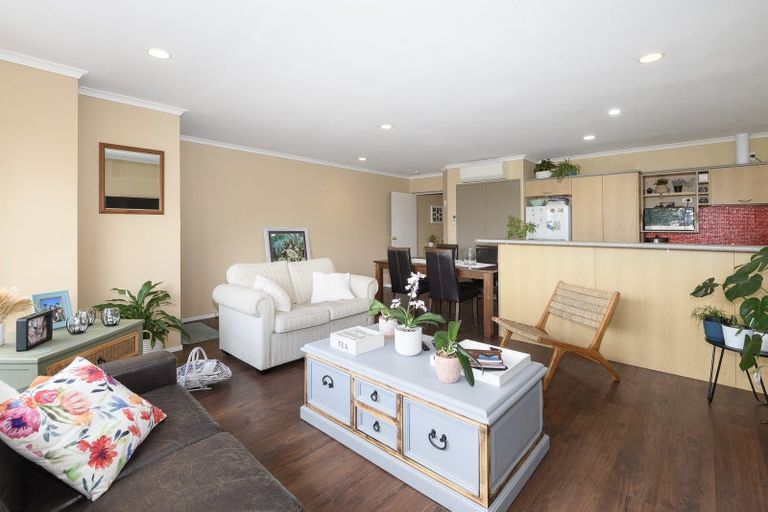 Photo of property in 32e Miro Street, Mount Maunganui, 3116