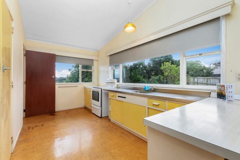 Photo of property in 22 Mana Street, Otumoetai, Tauranga, 3110