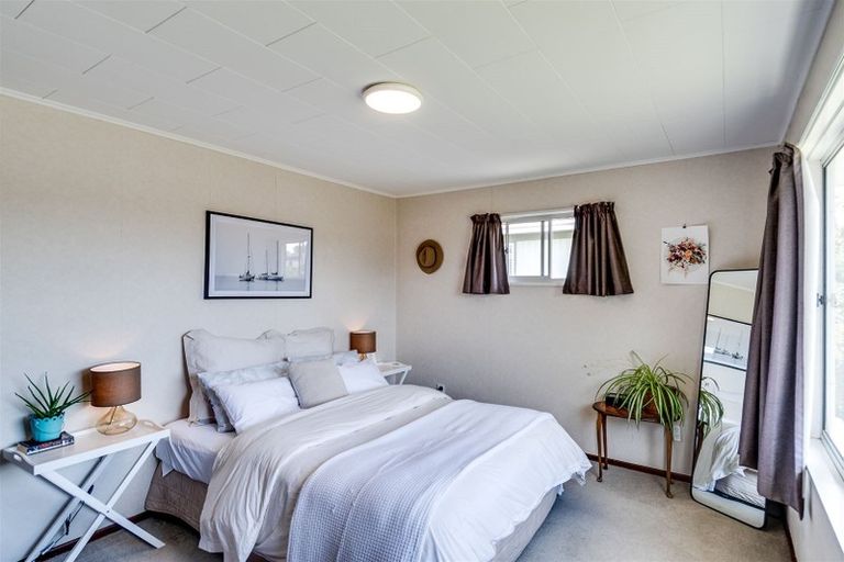 Photo of property in 50 Trigg Crescent, Taradale, Napier, 4112