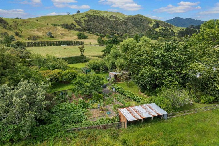 Photo of property in 42 Parakiwai Quarry Road, Whangamata, 3691