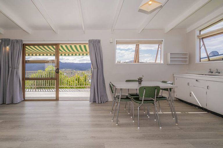 Photo of property in 44 Motuhoa Road, Tairua, 3508