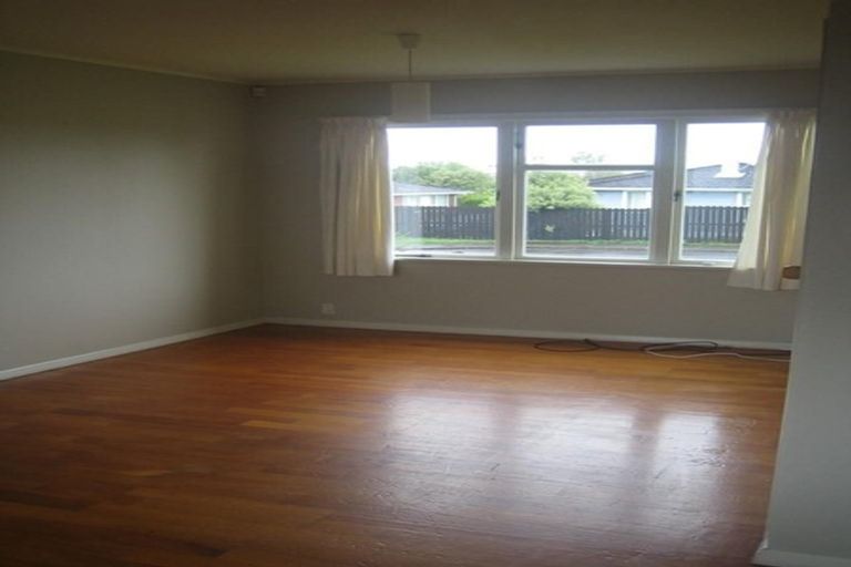 Photo of property in 72a Arimu Road, Papakura, 2110