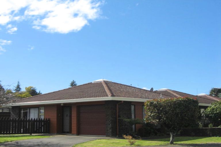 Photo of property in 14a Ruataniwha Street, Waipawa, 4210