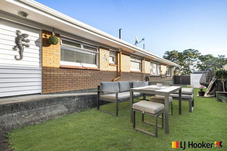 Photo of property in 5 Freshney Place, Hillpark, Auckland, 2102