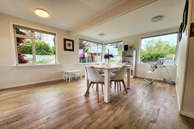 Photo of property in 14 Oxford Street, Holmes Hill, Oamaru, 9401