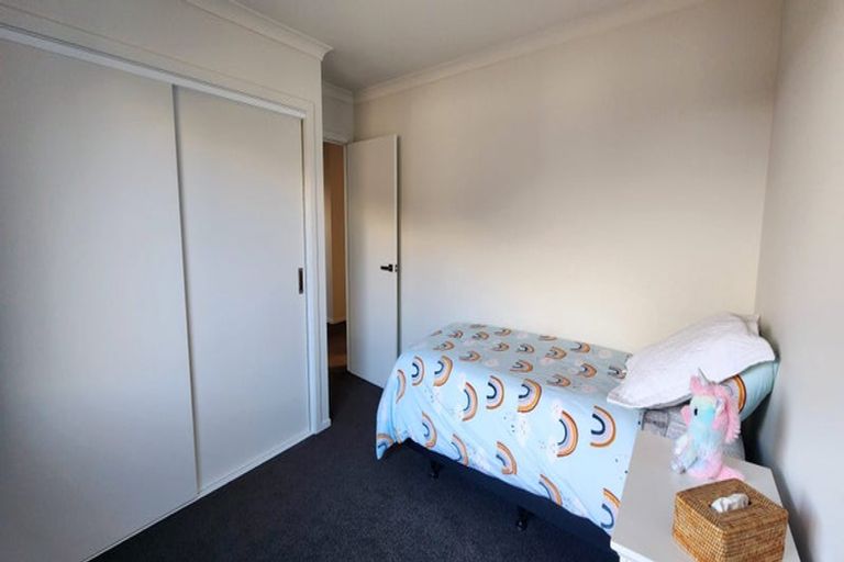 Photo of property in 8 Mcquillan Avenue, Woodend, 7610