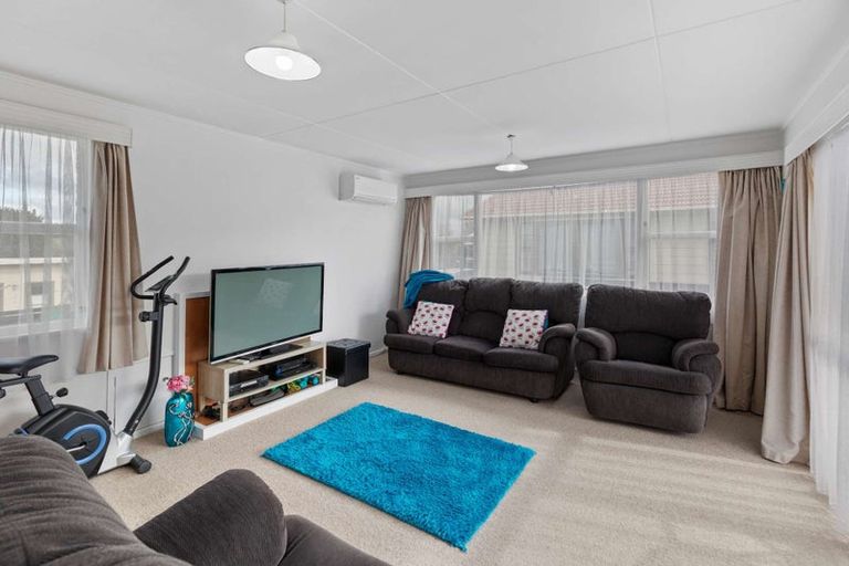 Photo of property in 13 Russell Street, Marton, 4710